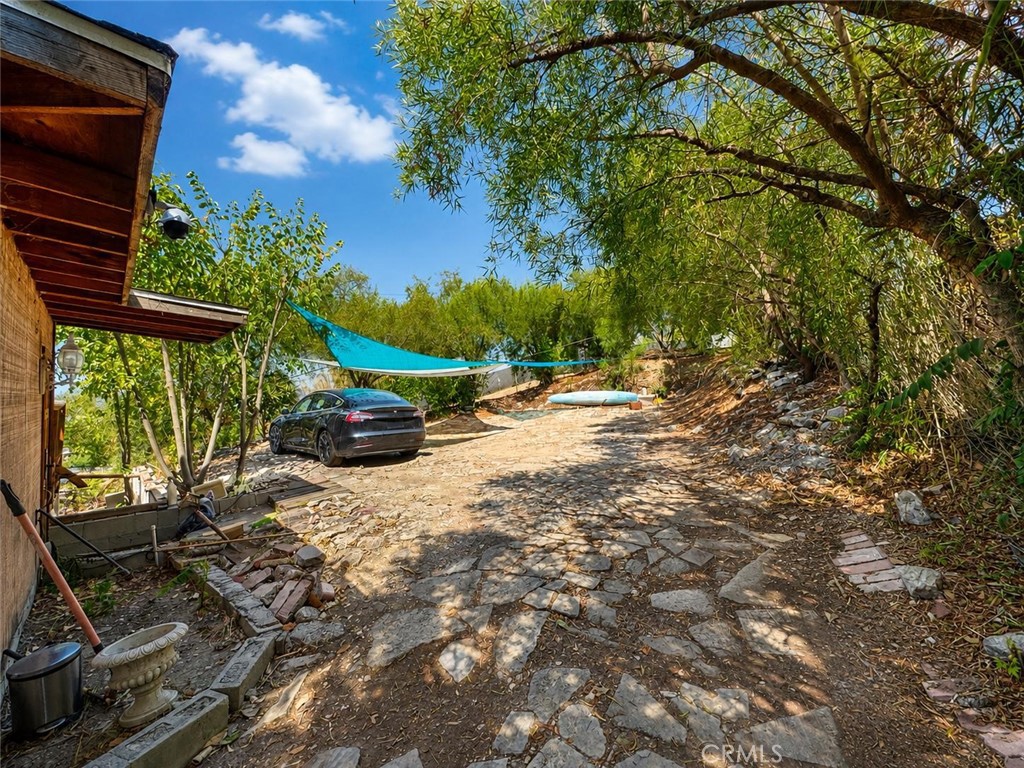 Property photo 32