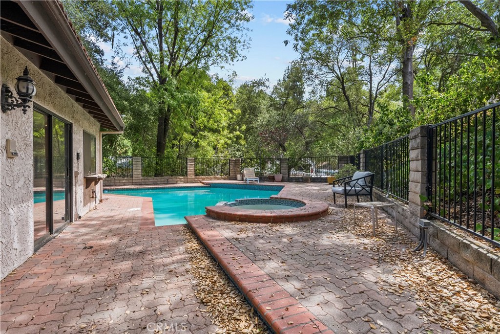 Property photo 42