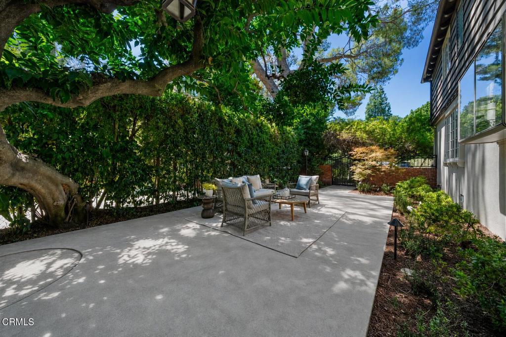 Property photo 40