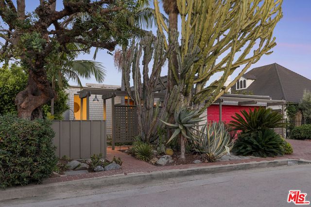 Property photo 30