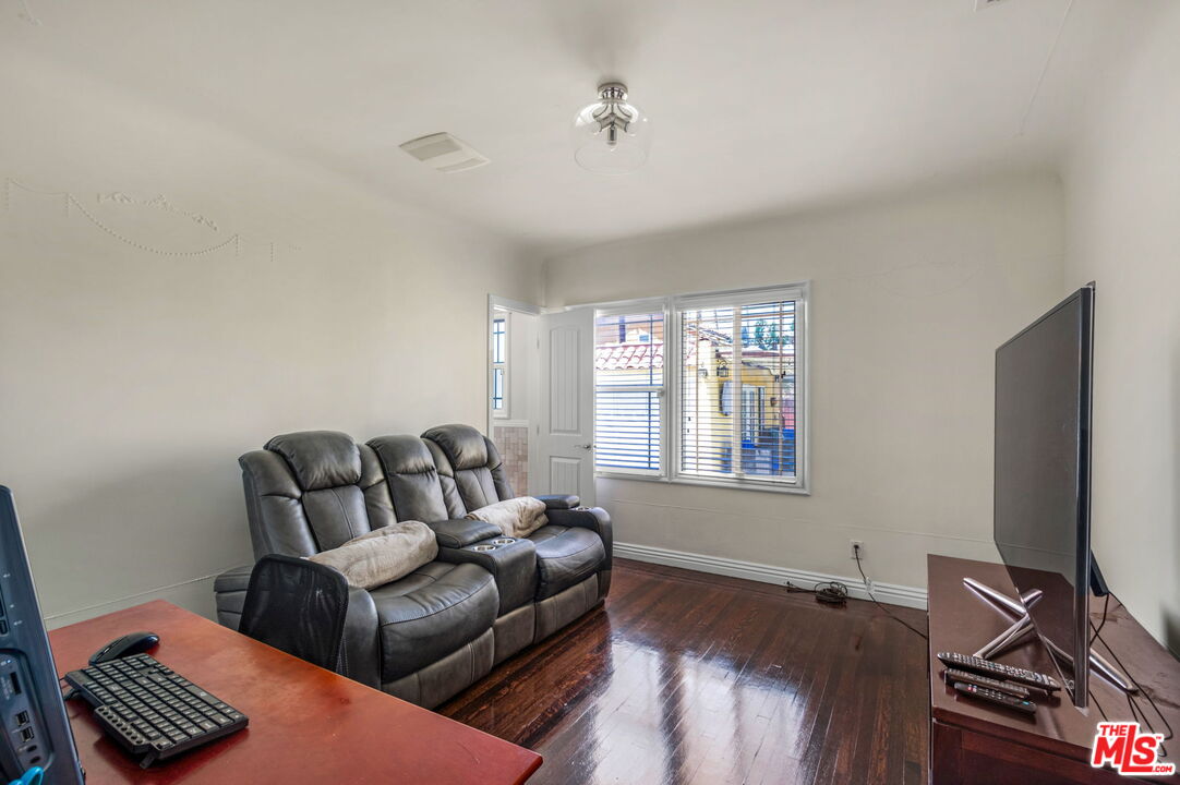 Property photo 25