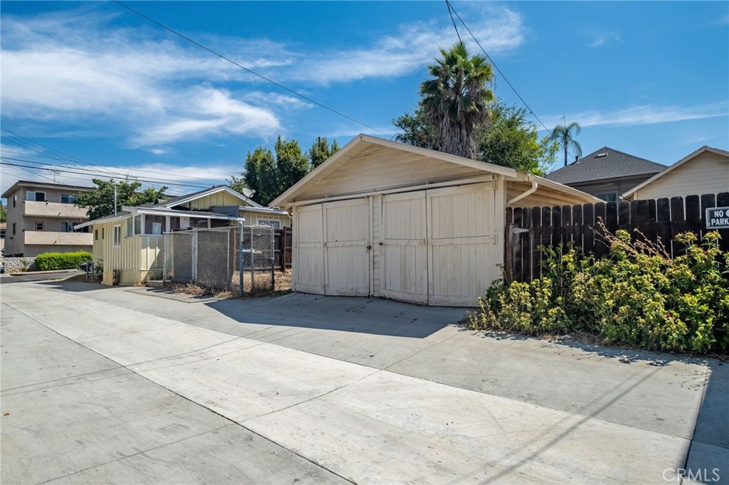 Property photo 37