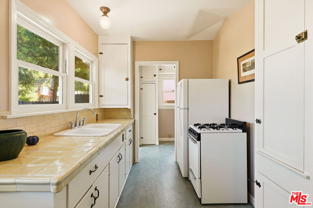 Property photo 31