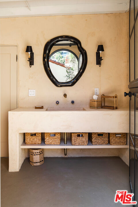 Property photo 44