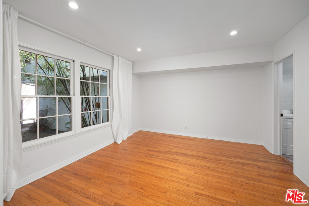 Property photo 46