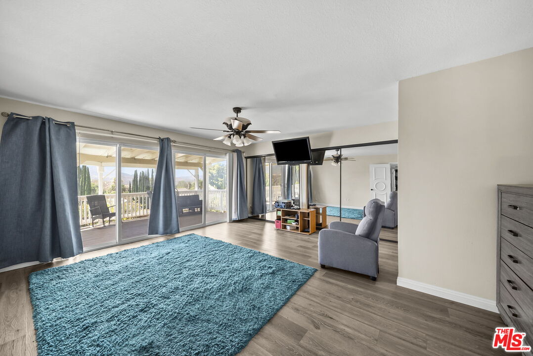 Property photo 37