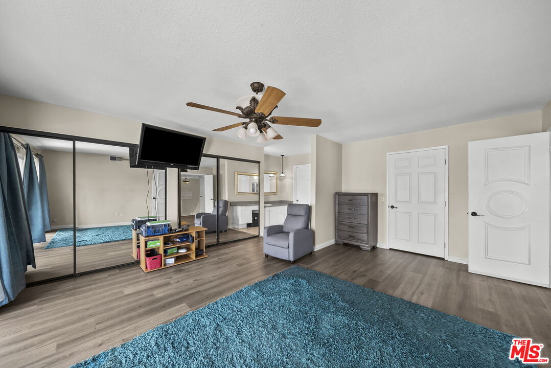 Property photo 38