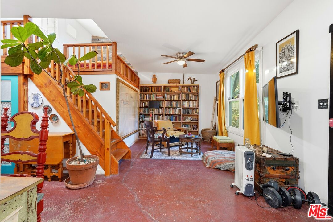 Property photo 24