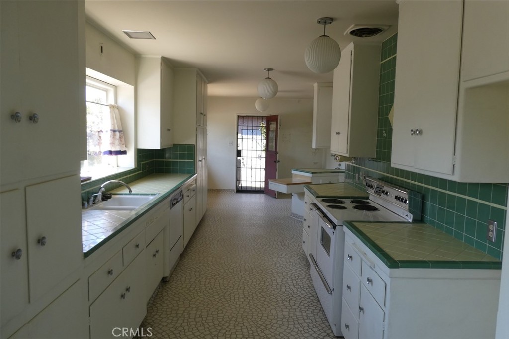 Property photo 48