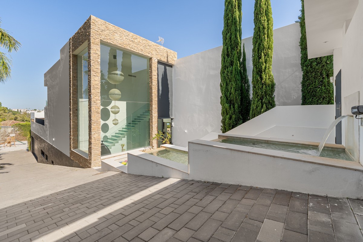 Property photo 38
