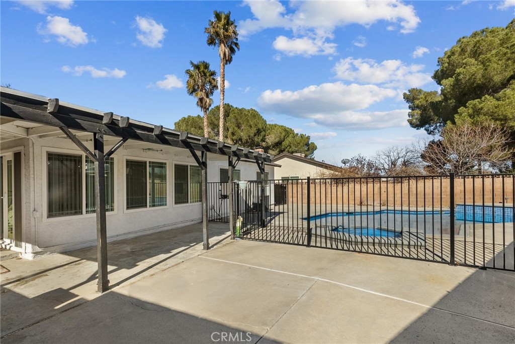 Property photo 25
