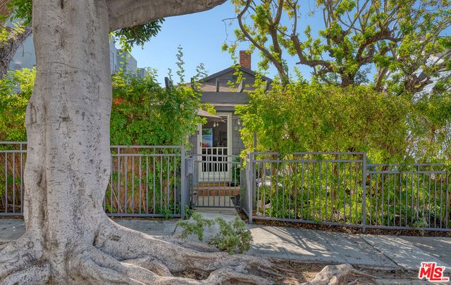 Property photo 37