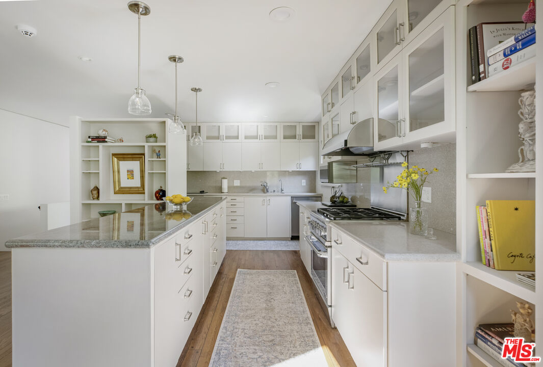 Property photo 32