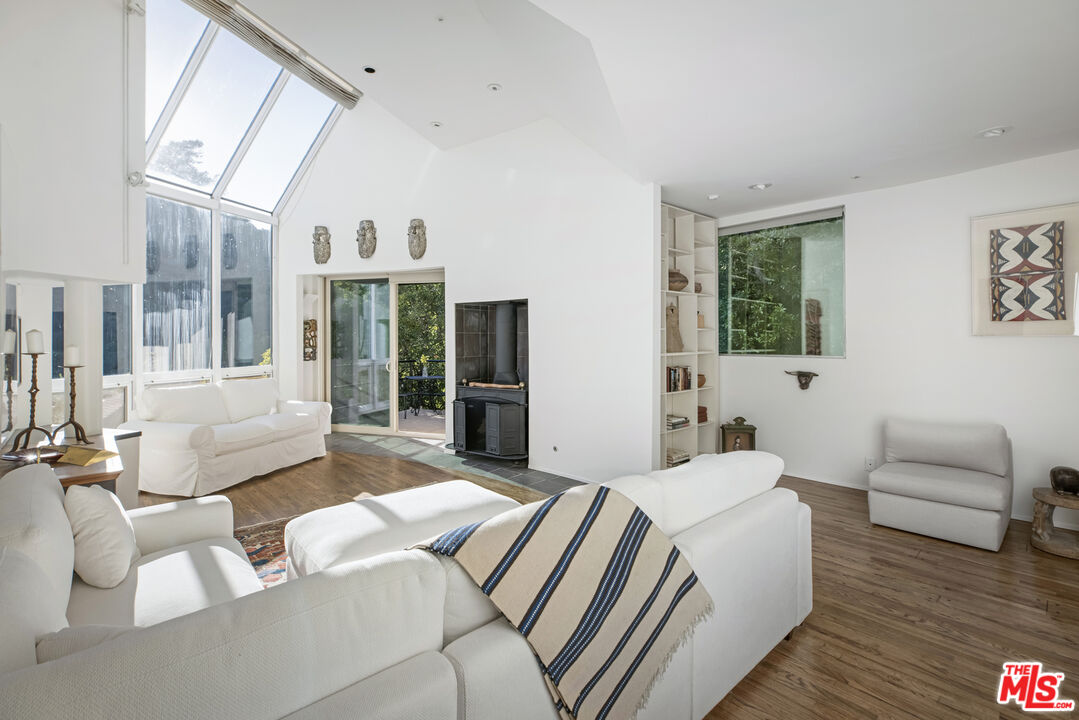 Property photo 28