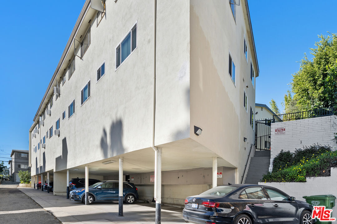 Property photo 44