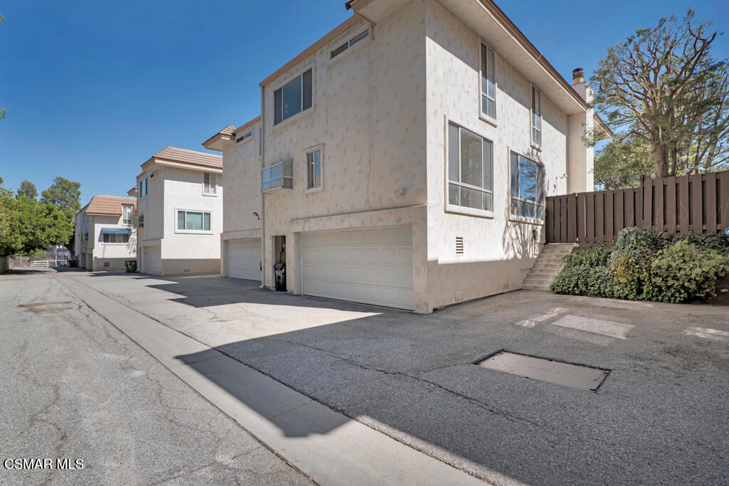 Property photo 33