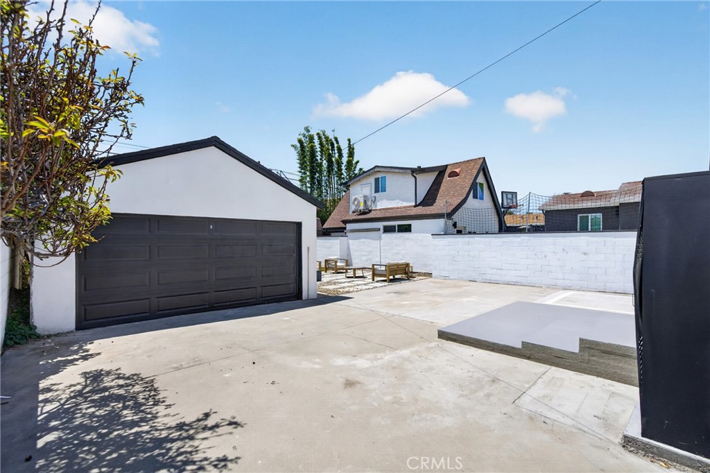 Property photo 44