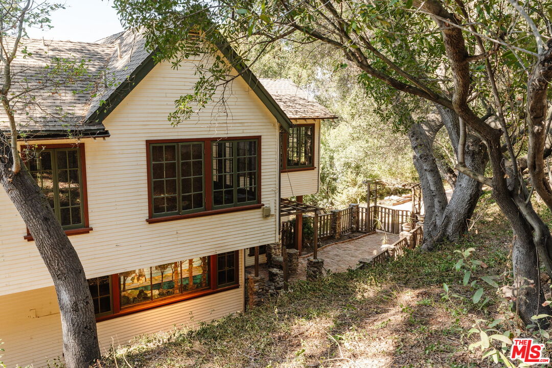 Property photo 28