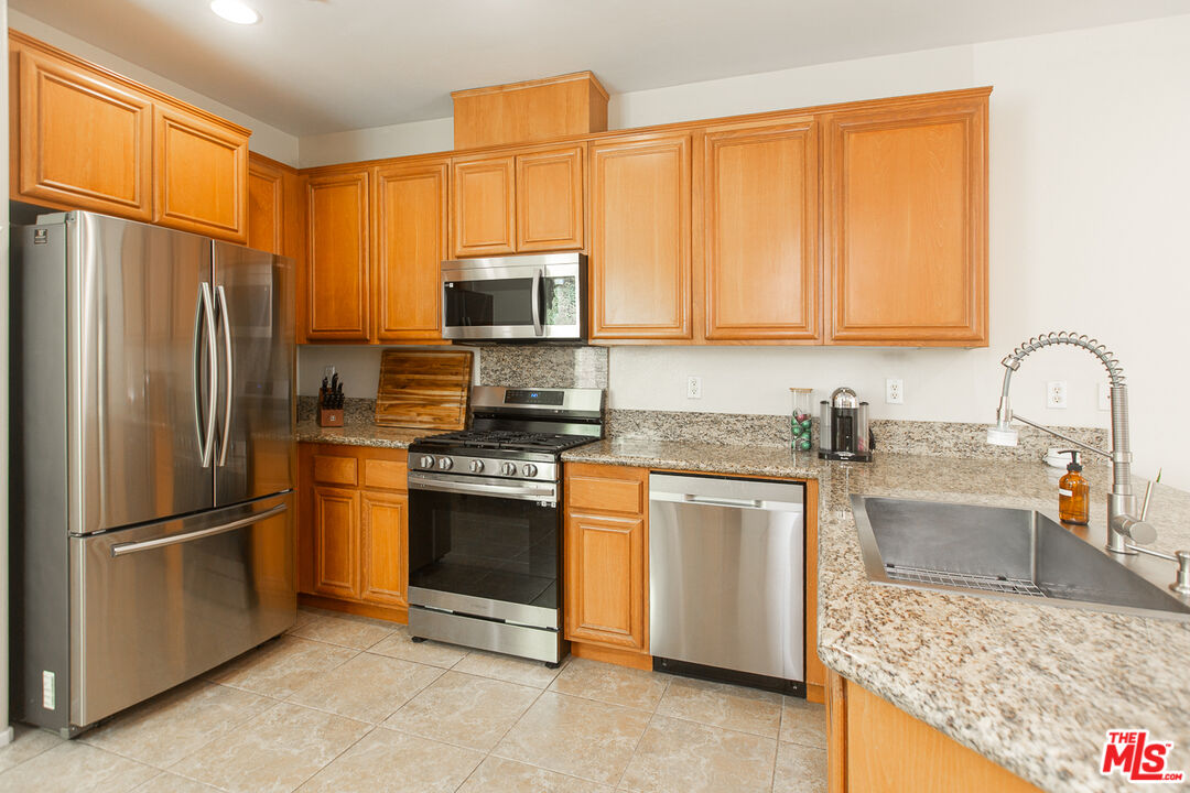 Property photo 32