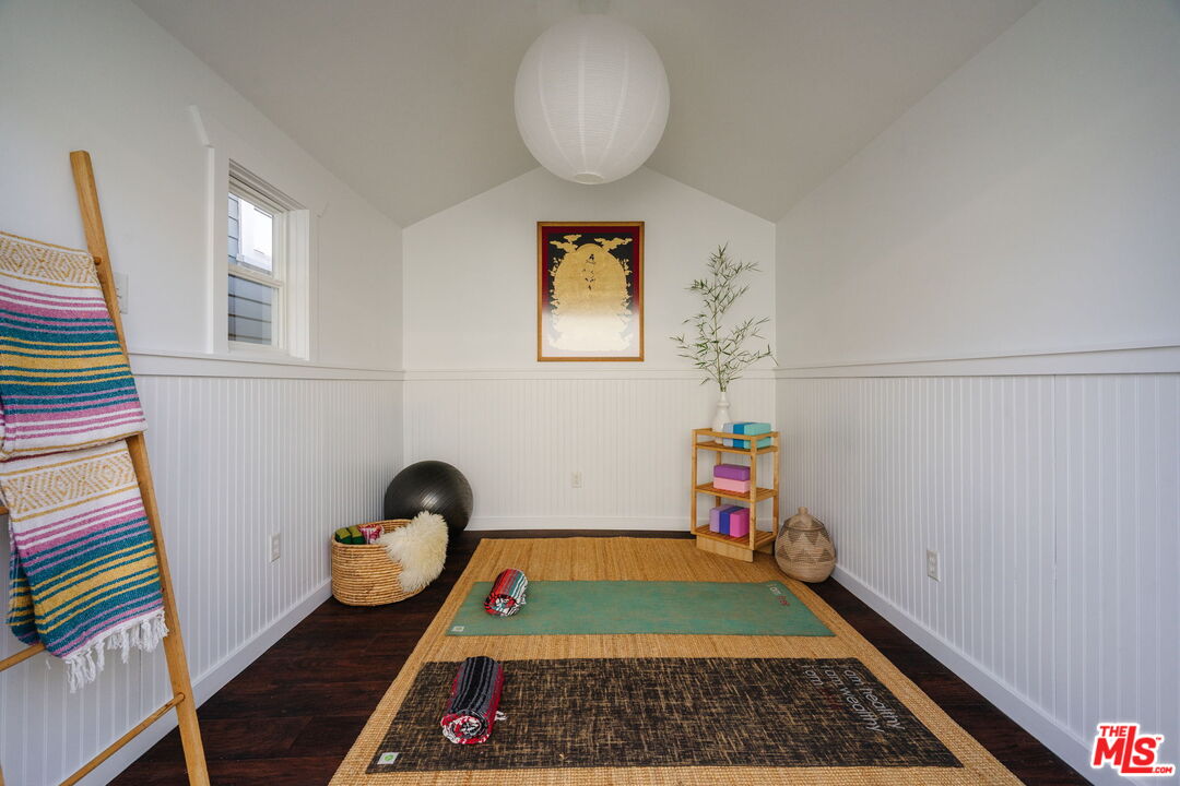 Property photo 44
