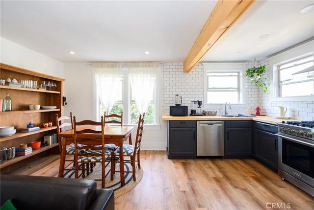 Property photo 43
