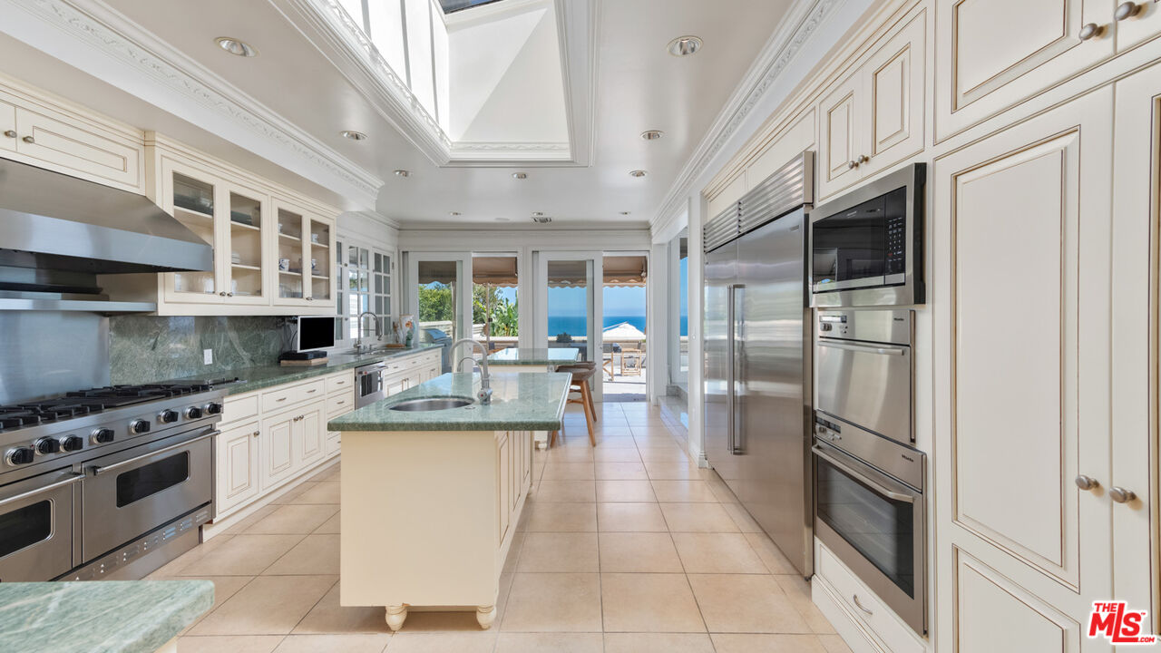 Property photo 32