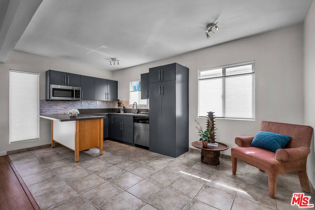 Property photo 44