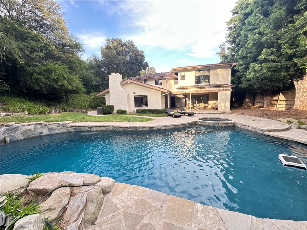 Property photo 32