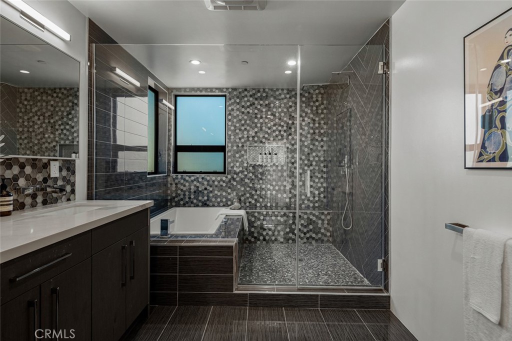 Property photo 50