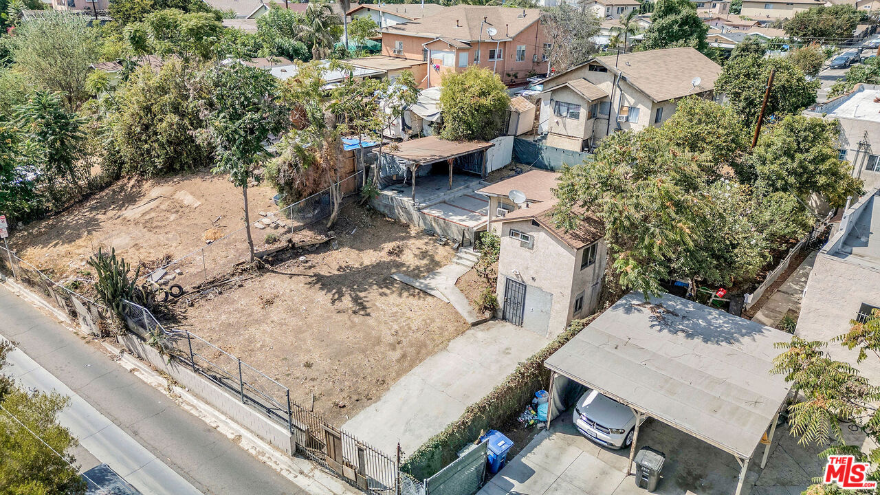Property photo 43
