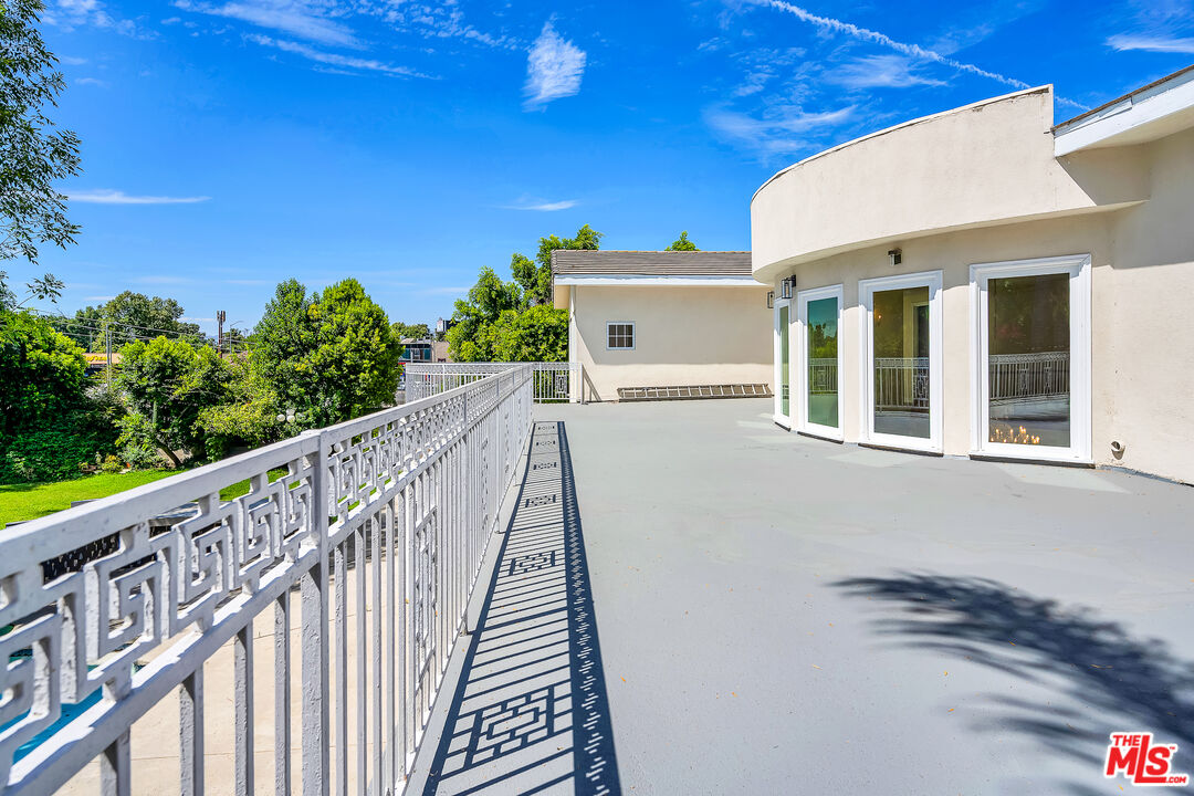 Property photo 37