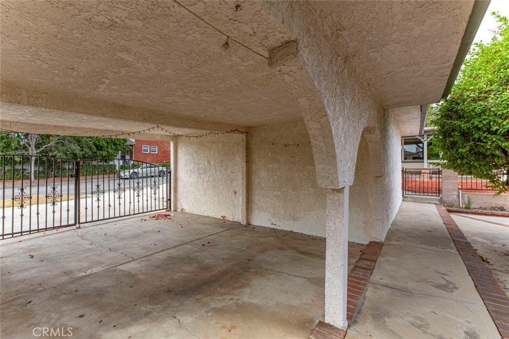 Property photo 36