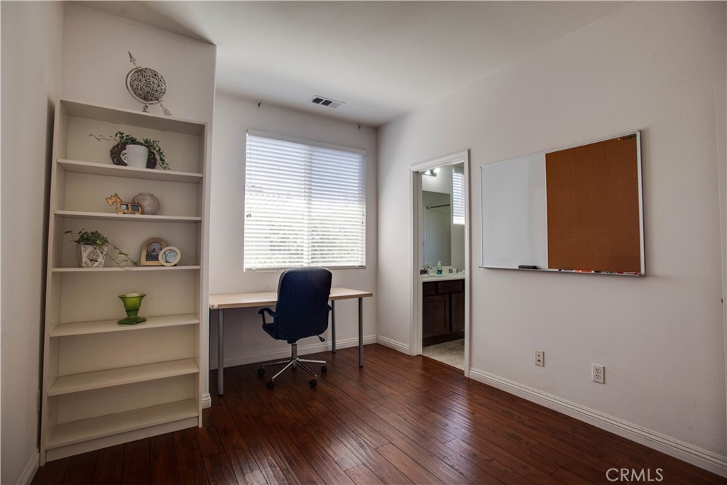 Property photo 32