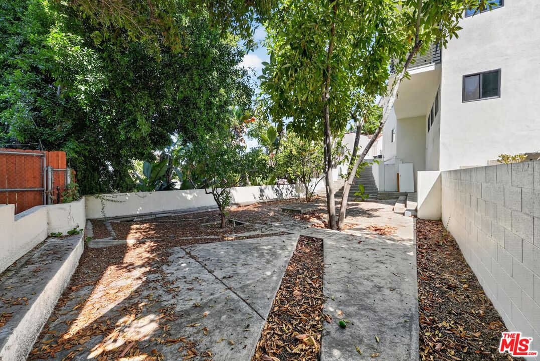 Property photo 46