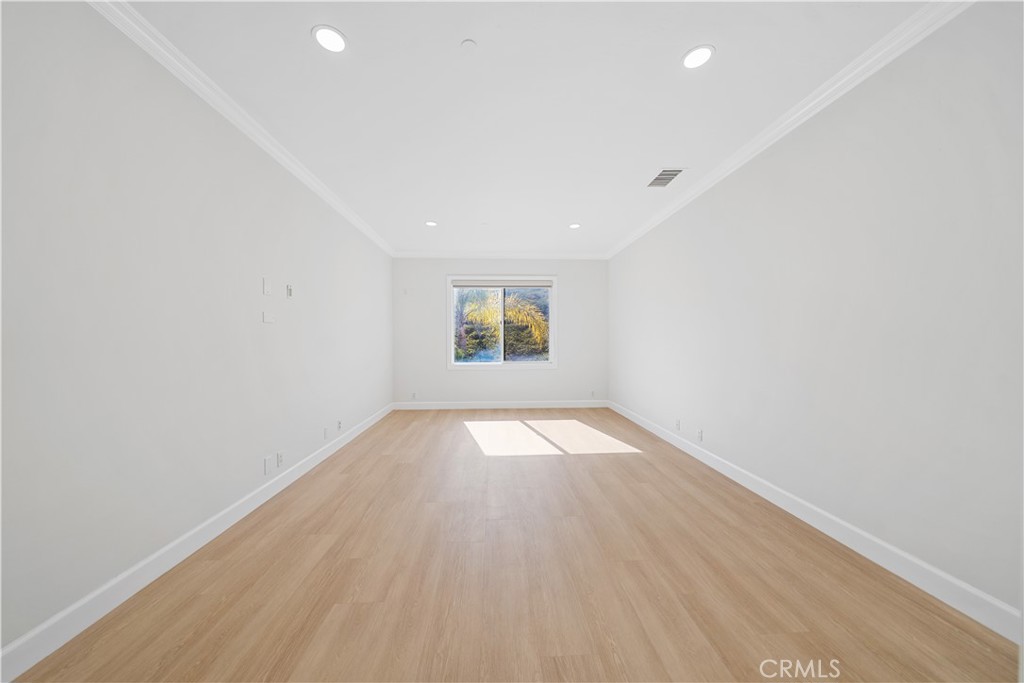 Property photo 50