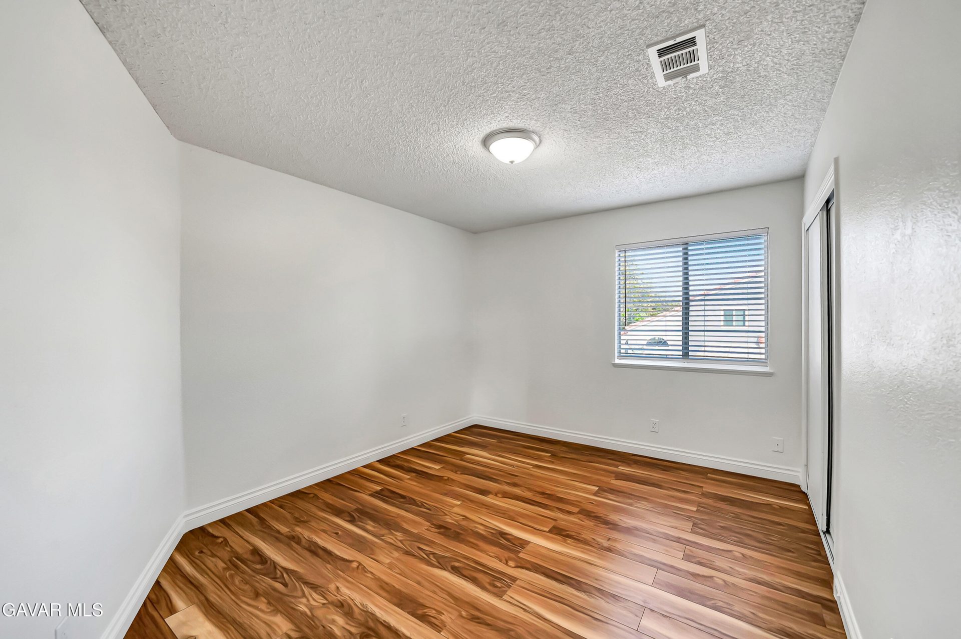 Property photo 50