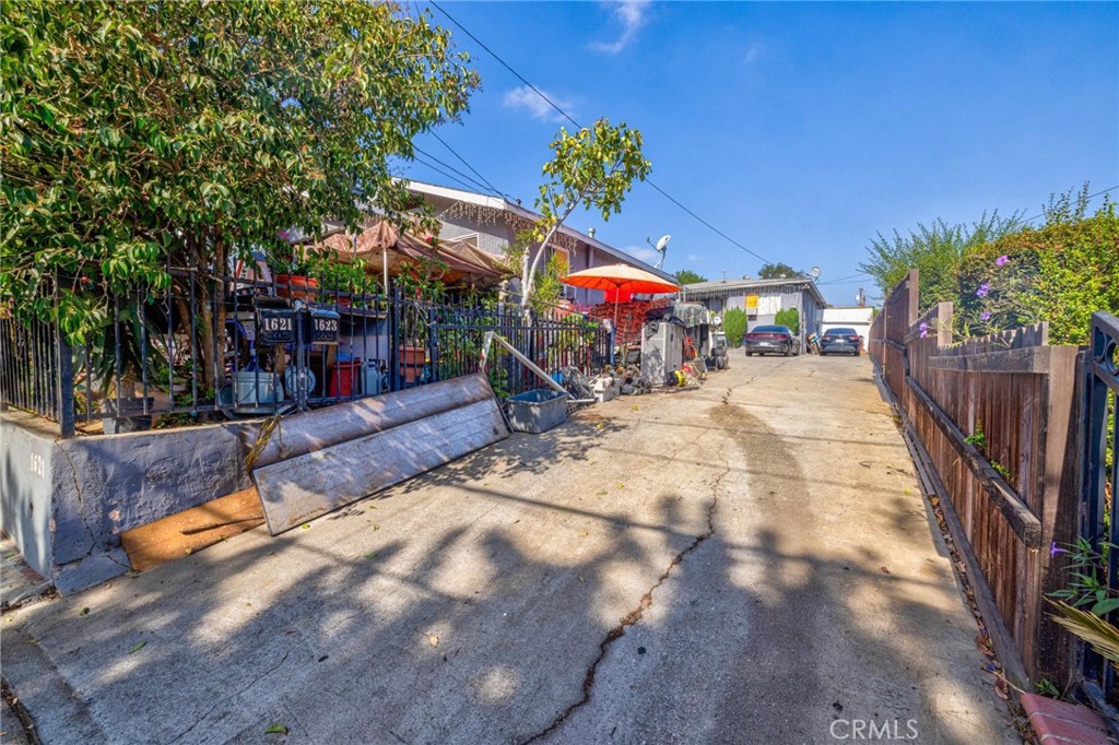 Property photo 40