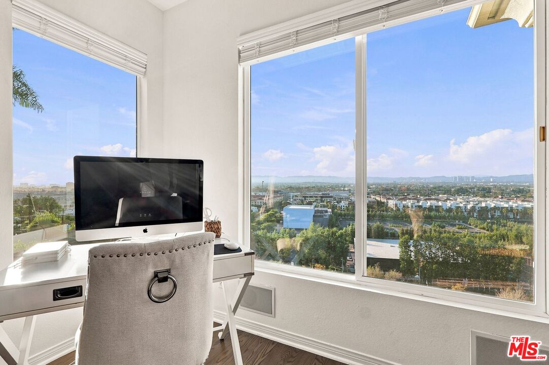 Property photo 25