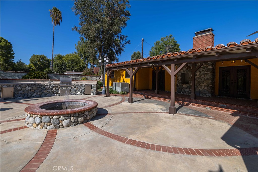 Property photo 32