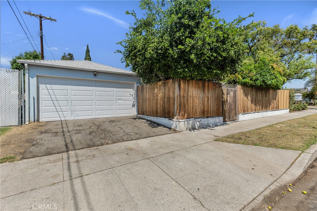 Property photo 33