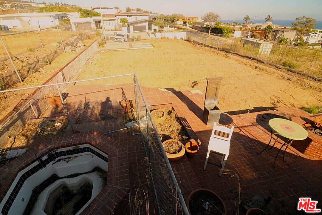 Property photo 28