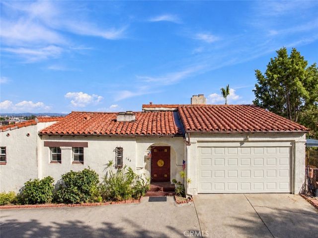 Property photo 35