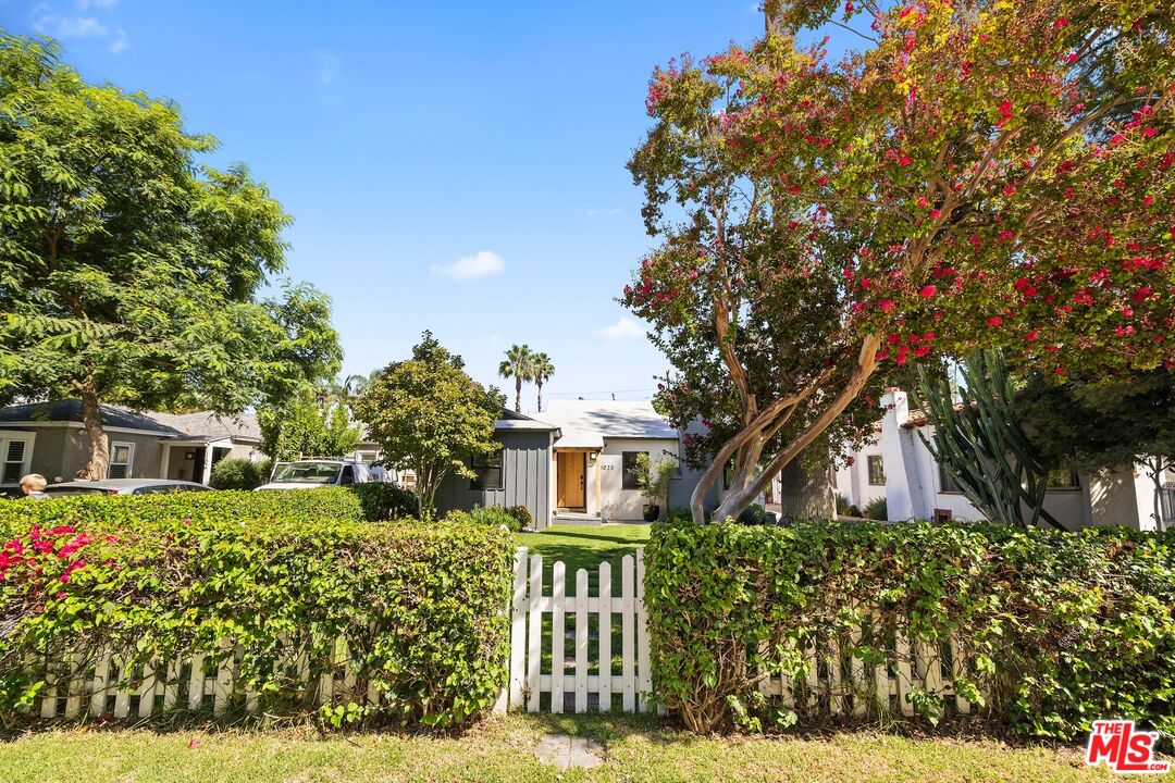 Property photo 32