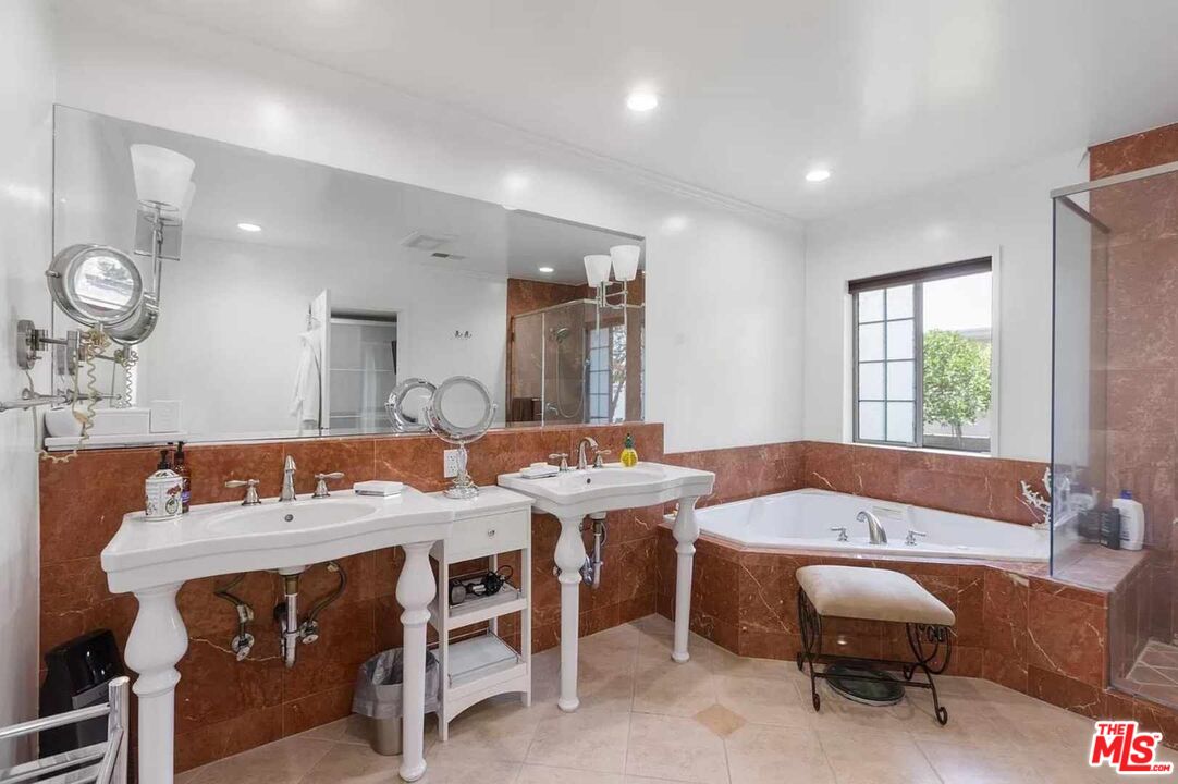 Property photo 51