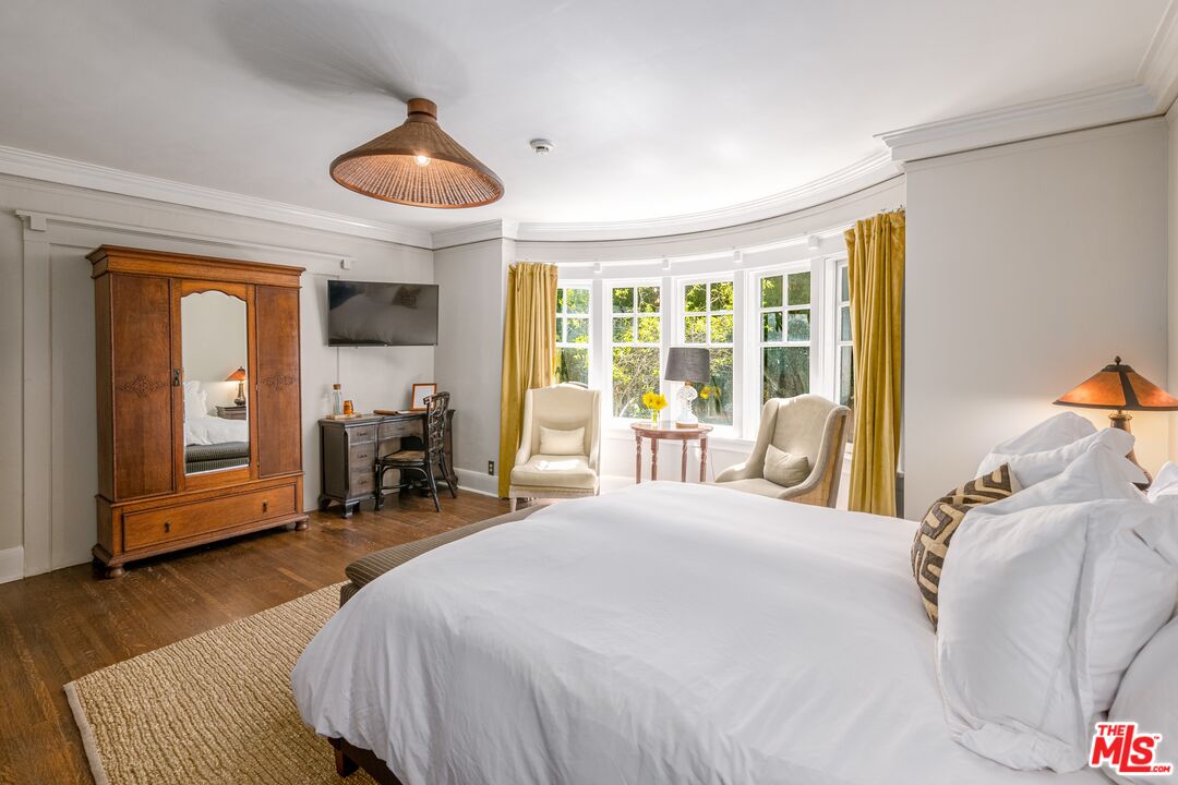 Property photo 40