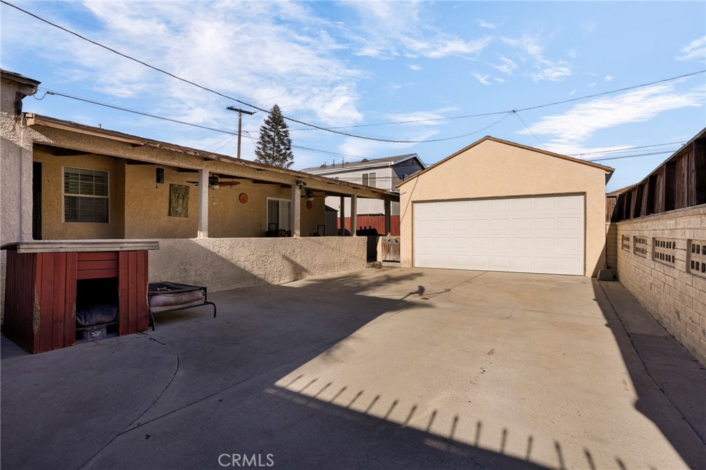 Property photo 32