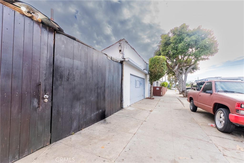 Property photo 33