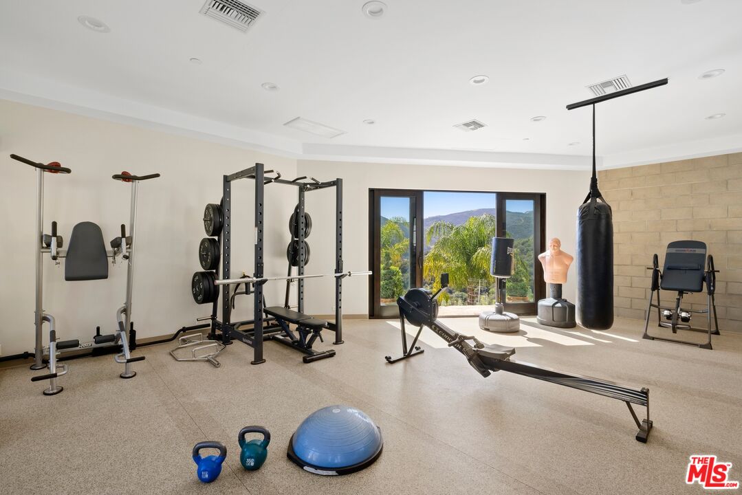 Property photo 46