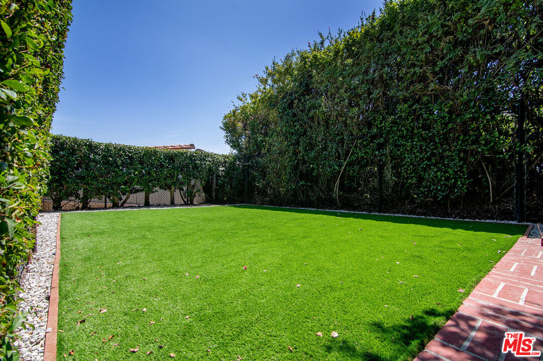 Property photo 37