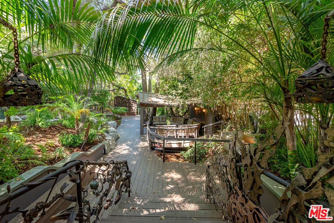 Property photo 37